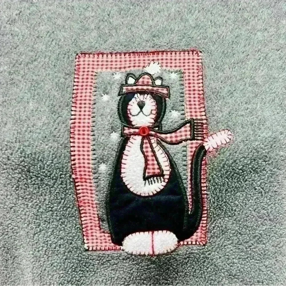 AVALON Womens Cat & Mouse Christmas Sweater Sz
M Gray - Picture 6 of 12